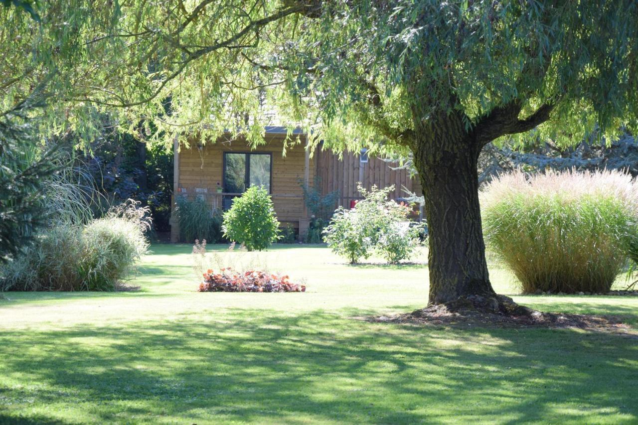 Le Clos Du Clocher Gueudecourt Exterior photo