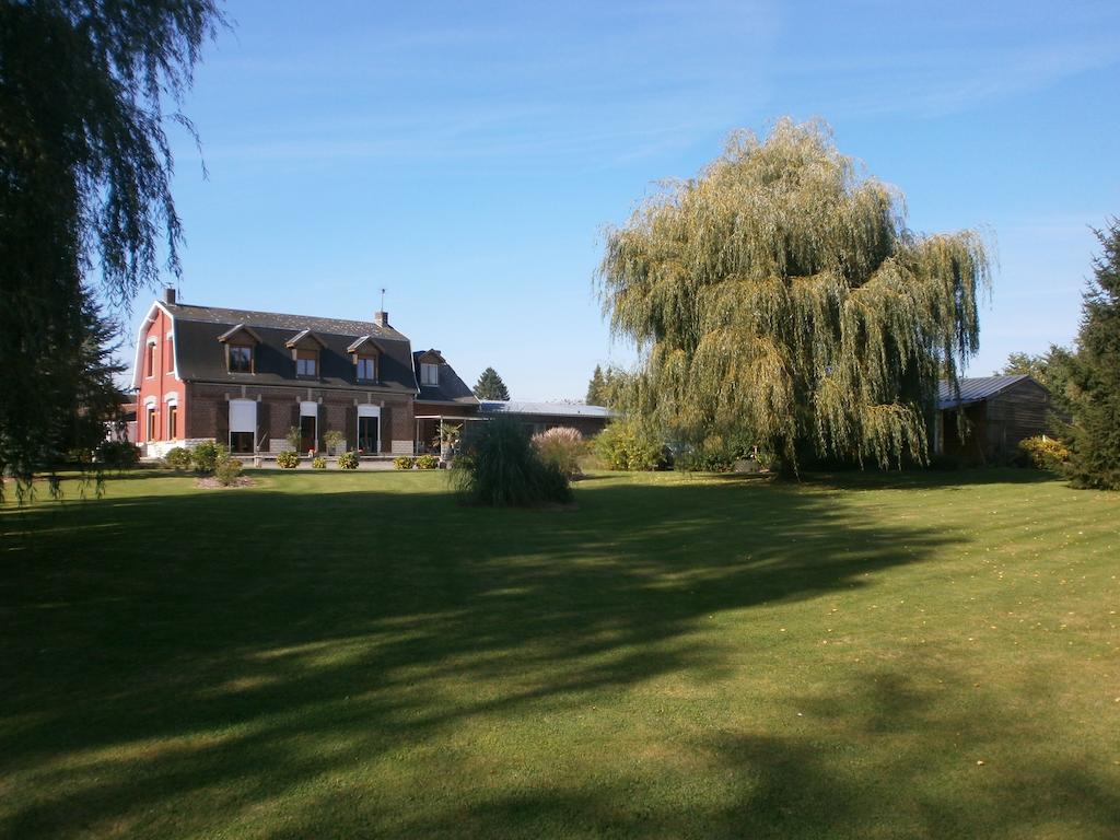 Le Clos Du Clocher Gueudecourt Exterior photo