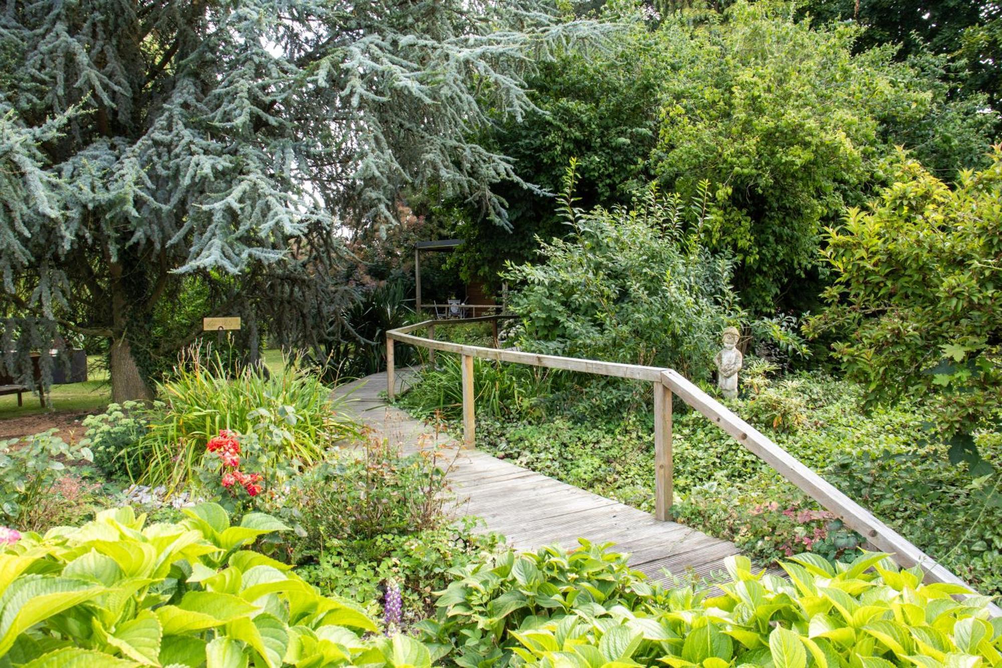 Le Clos Du Clocher Gueudecourt Exterior photo